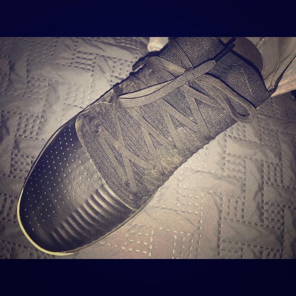 Curry 4 lows basketball shoes